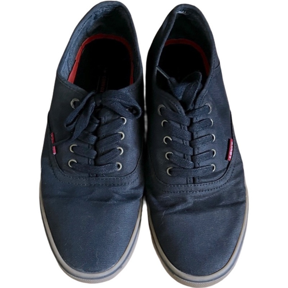 Levi’s 10.5 Mens shoe